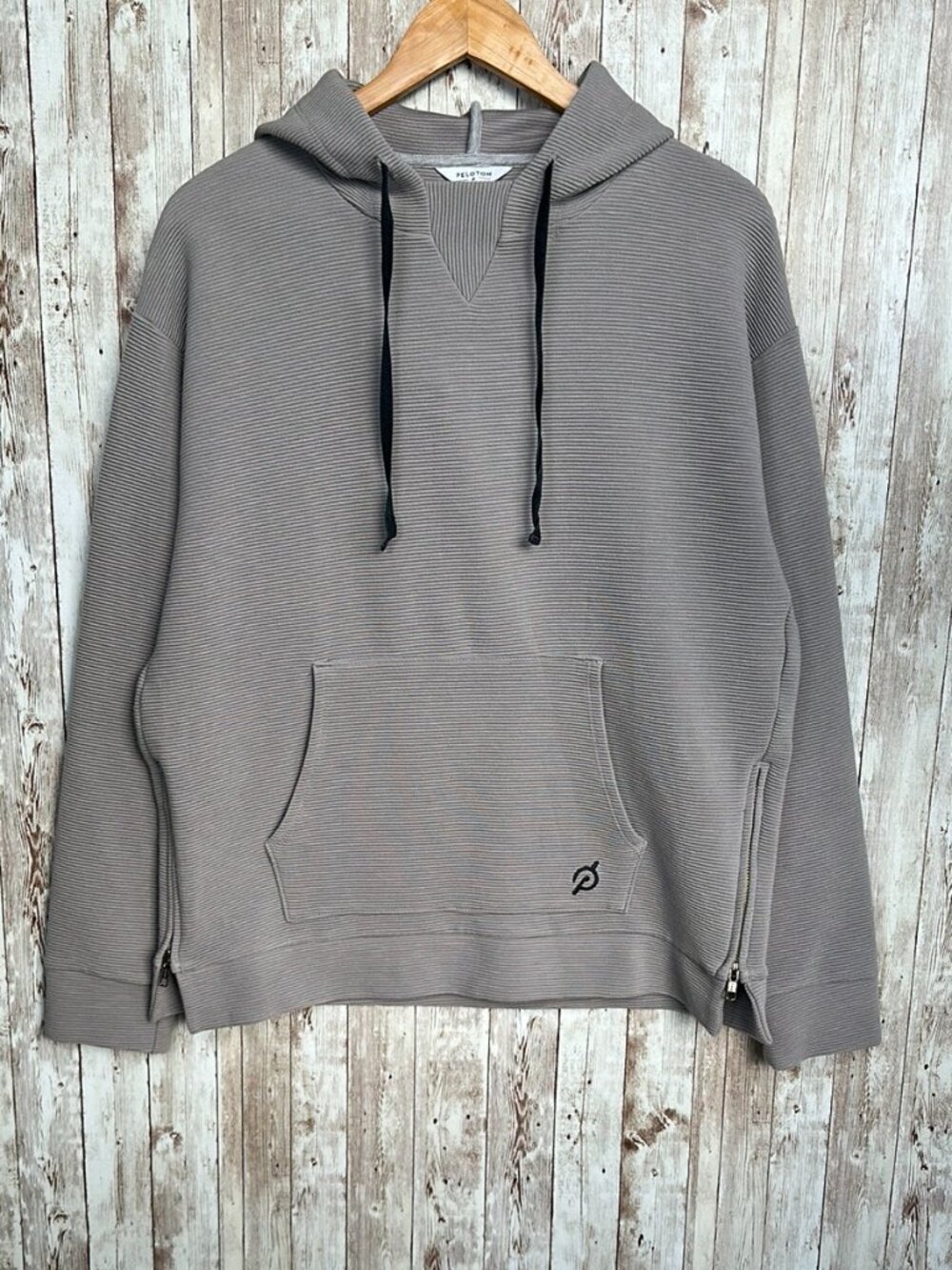 Peloton Sweatshirt sz Medium Womens Gray Ribbed Hooded Pocket Split Side Zips